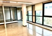 130m² office for sale in Lérida, Rambla de Ferran photo