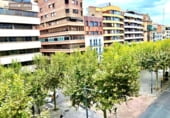 130m² office for sale in Lérida, Rambla de Ferran photo