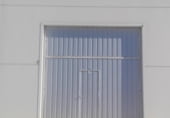 308m² warehouse for sale in Mora de Ebro, photo