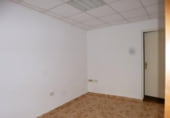 Local comercial en venta con 100m² en Torrevieja, Calle Patricio Pérez foto