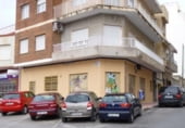 Local comercial en venta con 100m² en Torrevieja, Calle Patricio Pérez foto