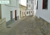 100m² commercial premises for sale in Ubrique, Calle Ronda photo