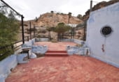 Local comercial
en venda
amb 80m² a Almeria, Carretera Castillo del Rey foto