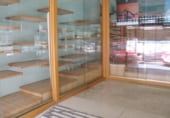 Local comercial en venta con 180m² en Onteniente, Calle Músico Martínez Valls foto