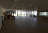 Nave Industrial en venta con 2389m² en Los Arcos, Calle B foto