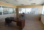 Nave Industrial en venta con 2389m² en Los Arcos, Calle B foto