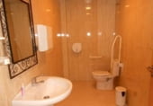 Local comercial en venta con 258m² en Córdoba, Plaza de los Califas foto