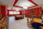 784m² restaurant for sale in Madrid, in the area of Valdeacederas, Calle de Pinos Alta photo