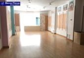 240m² commercial premises for sale in Ponferrada, Calle Alcón photo