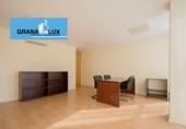 Oficina
en venda
amb 380m² a Granada foto