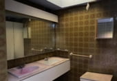 371m² commercial premises with tenants for sale in Ponferrada, Avenida Huertas del Sacramento photo