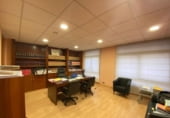 Oficina
en venda
amb 30m² a Ponferrada, Calle Camino de Santiago foto