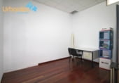 214m² commercial premises for sale in Badajoz, in the area of San Roque, Calle de Pedro de Valdivia photo