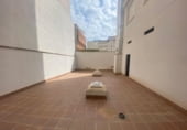 Local comercial
en venda
amb 275m² a Badajoz, a la zona de Sant Roc, Calle La Bomba foto
