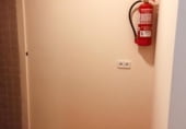 128m² commercial premises for sale in Palamós, Carrer València photo