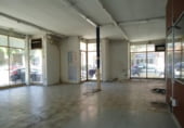 786m² commercial premises for sale in Igualada, Avinguda de Pau Casals photo