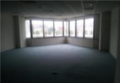 164m² bureau pour vente à Séville, dans le quartier de Parque Alcosa, Glorieta Brigadas Internacionales photo
