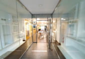 Local comercial en venta con 86m² en Vigo, en la zona de Vigo, Avenida Castrelos foto