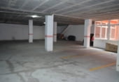 Local comercial en venta con 600m² en Boiro, Urbanización Escarabote foto