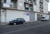 Local comercial en venta con 310m² en Boiro foto
