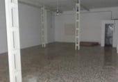 Local comercial
en venda
amb 110m² a Elda, av. acacias foto