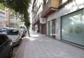 90m² locaux commerciaux pour vente à Grenade, Calle Arabial photo