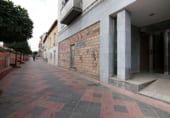 Local comercial en venta con 111m² en Armilla, Calle Cervantes foto