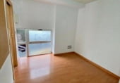 45m² commercial premises for sale in Barañain, Ronda de Barañáin photo