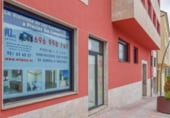 Local comercial en venta con 106m² en Carral, N-550 foto