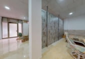 68m² commercial premises for sale in Cambrils, Carrer del Riu Brugent photo