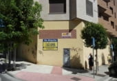 Local comercial en venta con 270m² en Tudela, Plaza Padre Lasa foto