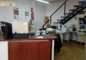 Local comercial Industrial en venta con 264m² en Vigo, Rúa do Pino foto