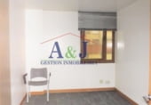 90m² commercial premises for sale in Santander, Calle Floranes photo