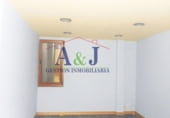 90m² commercial premises for sale in Santander, Calle Floranes photo