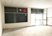 Local comercial en venta con 150m² en Tarragona, Carrer Comerç foto