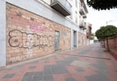 Local comercial en venta con 111m² en Armilla, Calle Orense foto
