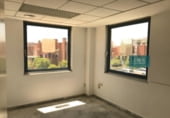 Oficina en venta con 166m² en Sevilla, en la zona de Aeropuerto Viejo foto