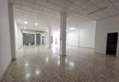 Local comercial
en venda
amb 295m² a Elx, Calle Aparadoras foto