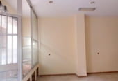 60m² commercial premises for sale in Seville, in the area of Triana Old Town, Calle Rocío photo
