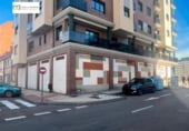 Local comercial en venta con 370m² en León, Calle Molino foto
