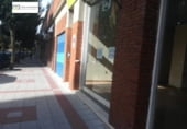 130m² offices for sale in León, in the area of Moisés de León, Calle Moisés de León photo
