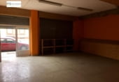 Local comercial en venta con 215m² en León, en la zona de Trobajo del Cerecedo, Calle Lagares foto