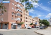 Local comercial en venta con 66m² en Sevilla, en la zona de Palmete foto
