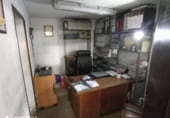 210m² atelier pour vente à Cáceres, dans le quartier de Maisons Bon Marché, Calle Batalla del Salado photo