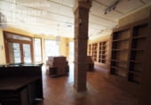 77m² commercial premises for sale in Tomelloso, Calle Reverendo Padre Pedro photo