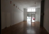 90m² commercial premises for sale in Almansa, Calle Galileo photo