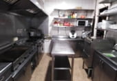 125m² restaurant for sale in Almansa, Calle Santa Lucía photo
