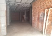 100m² commercial premises for sale in Almansa, Calle Corredera photo