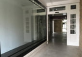 Local comercial en venta con 500m² en Santiago de Compostela, Ruela de Entrerrúas foto