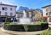 Local comercial en venta con 92m² en Ramales de la Victoria, Calle de la Dama Roja foto